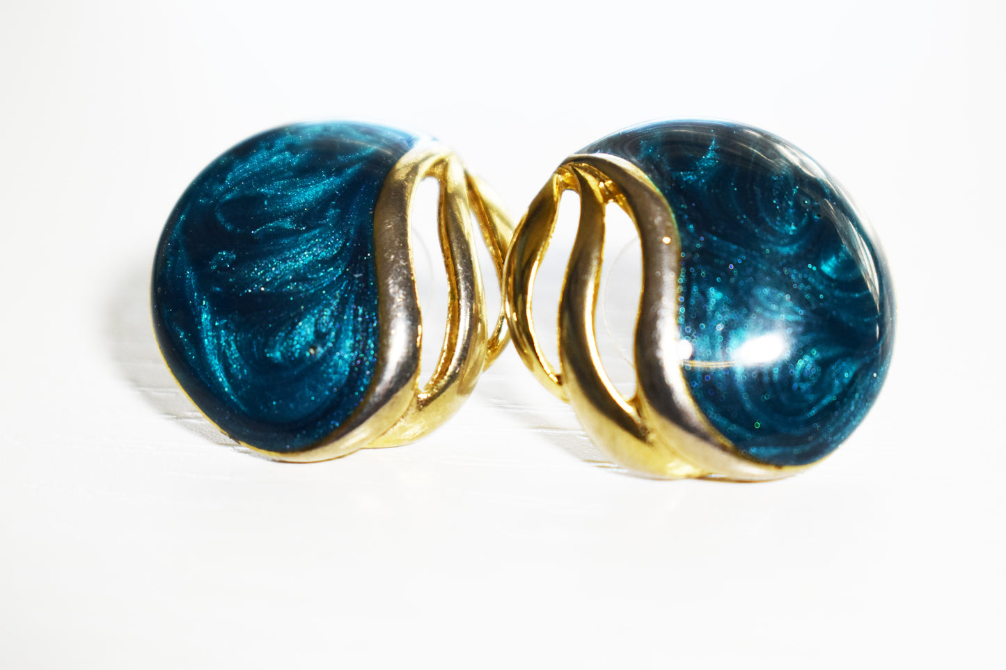Vintage Gold Leaf & Enamel Round Earrings