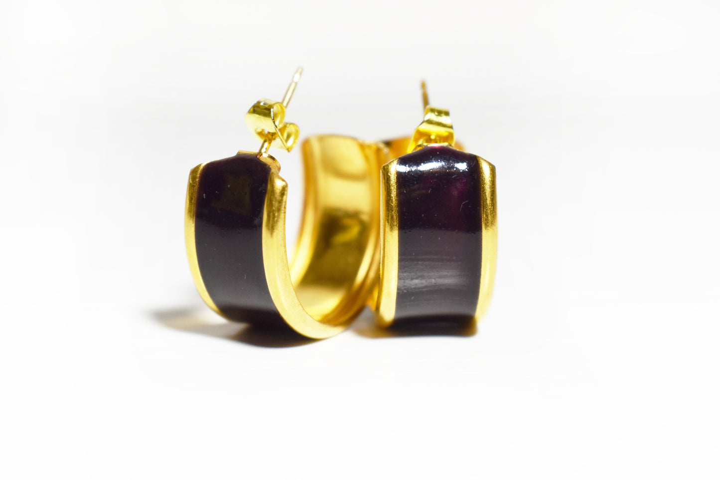Vintage Simply Whispers Small Enamel Hoop Earring in Deep Purple
