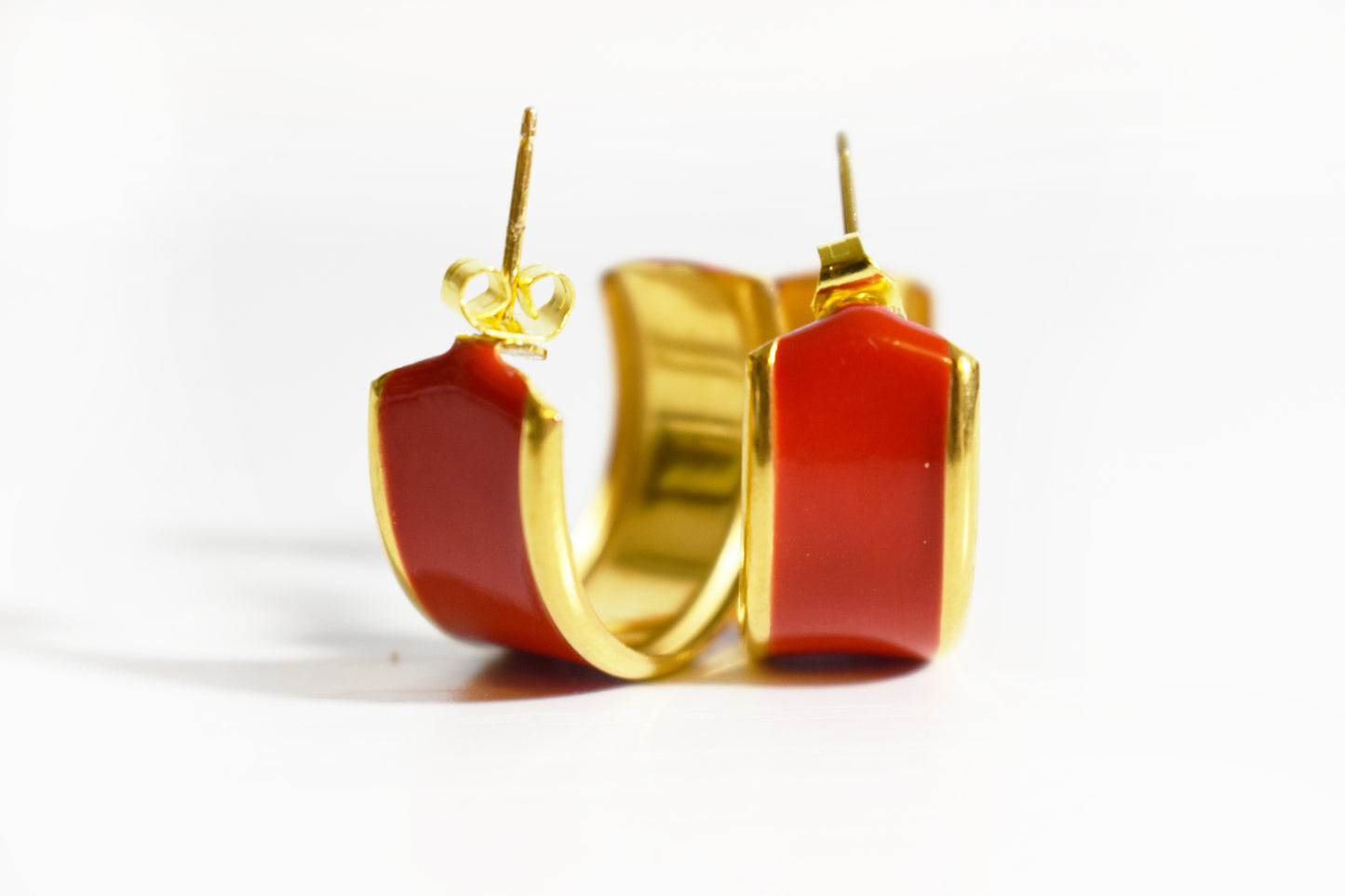 Vintage Simply Whispers Small Enamel Hoop Earring in Red