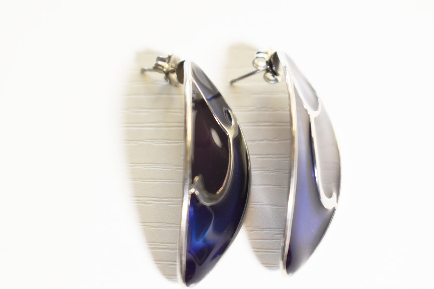 Vintage Simply Whispers Silver-tone Lanceolate Shape Enamel Earrings